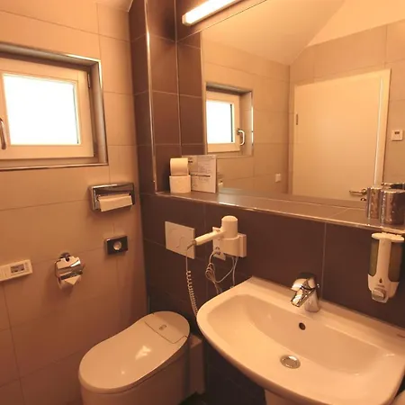 Hotel Sunnegaessle 3*