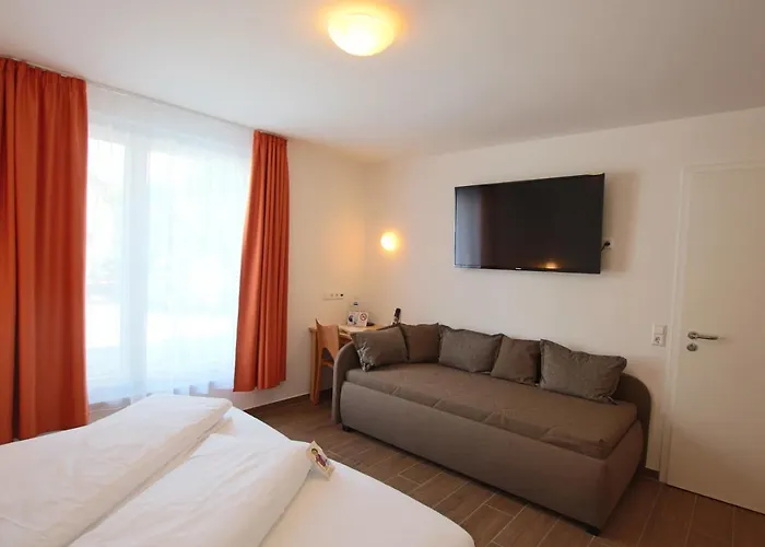 Otel Sunnegaessle Rust