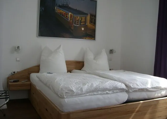 Sunnegaessle روست